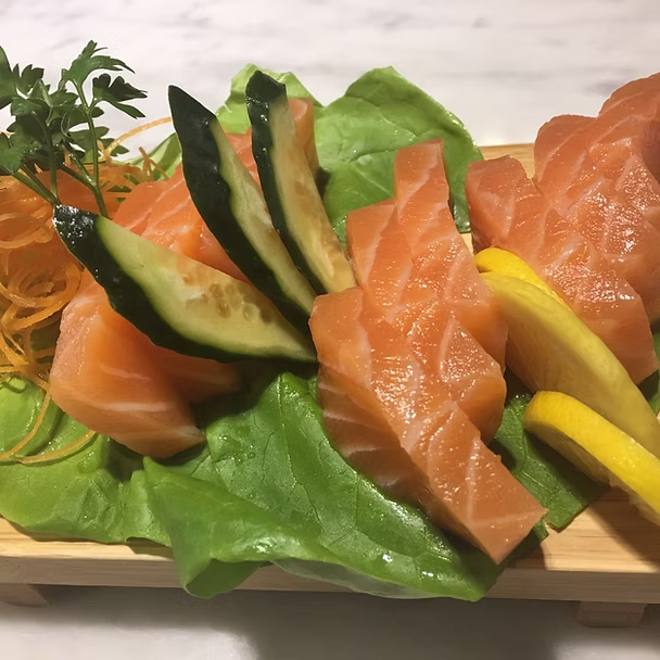 Sashimi de salmón 9p